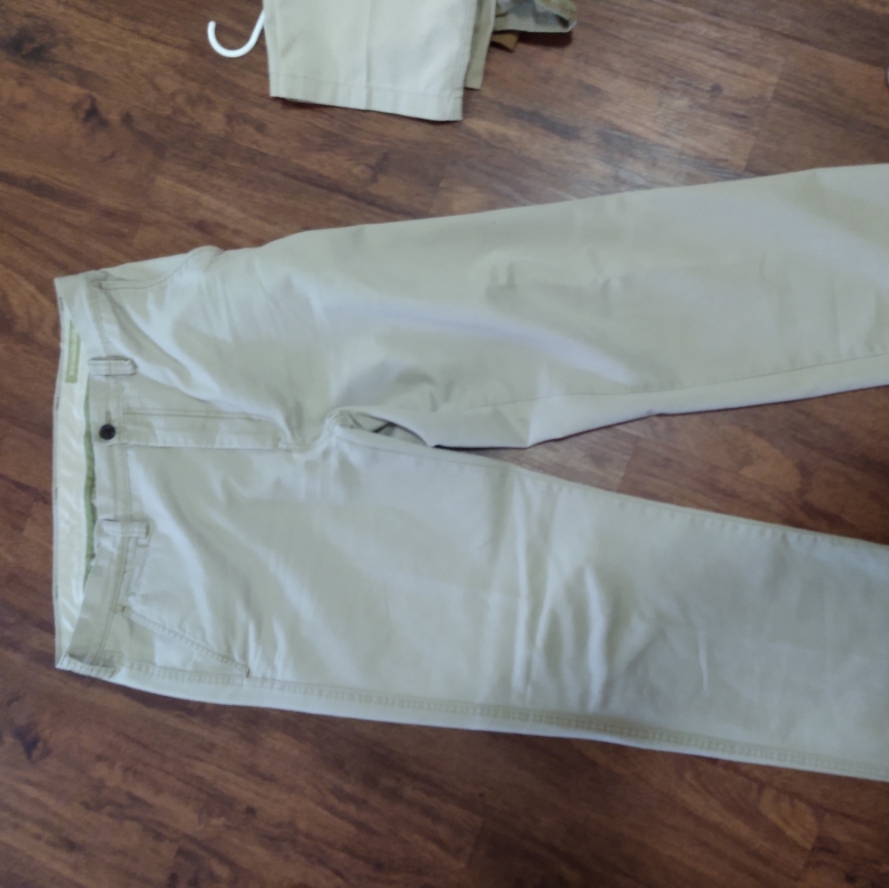 Men's live comfortable lk men's khakis